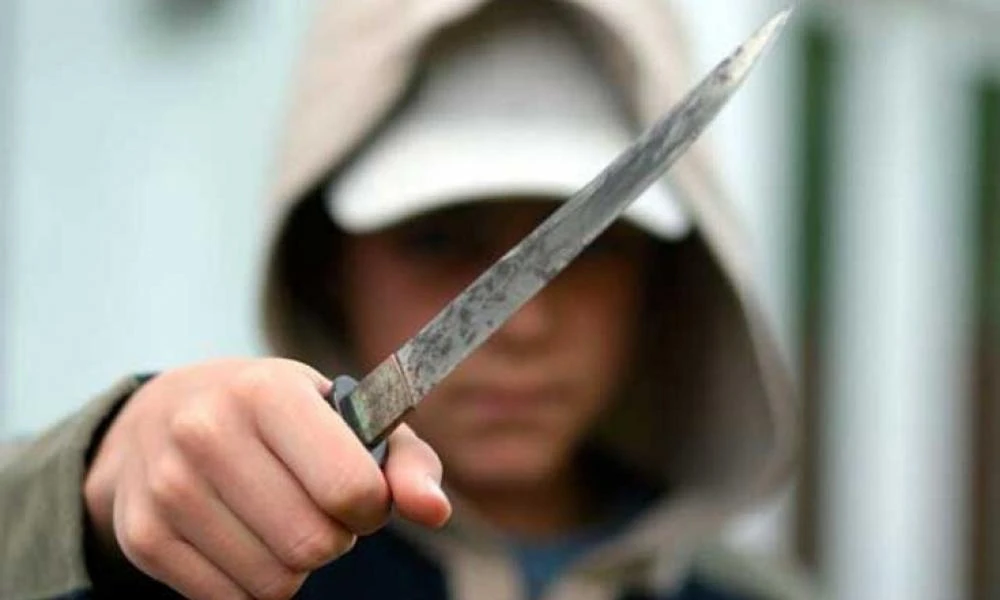 Όταν τα παιδιά βάφουν τα χέρια τους με αίμα! Οι ιστορίες που συντάραξαν το πανελλήνιο